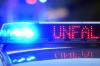 Am späten Freitagabend ereignete sich auf der Staatsstraße 2300 zwischen Erlabrunn und Zellingen ein Verkehrsunfall, bei dem ein 36-Jähriger verletzt wurde. Sein Fahrzeug hat sich bei dem Unfall überschlagen. Nach Angaben der Polizei war der Mann betrunken Auto gefahren.