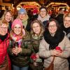 Der Würzburger Weihnachtsmarkt wurde am Freitag durch OB Christian Schuchardt und der Lichtermaid Katharina Wipplinger am Unteren Markt eröffnet. Der Weihnachtsmarkt lockt mit 125 Ständen und Buden zahlreiche Besucher in die Innenstadt.