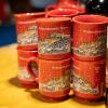 Zahlreiche Menschen besuchen am Samstagabend (30.11.24) die Würzburger Innenstadt. Neben dem Weihnachtsmarkt lockte die Aktion „Würzburger Lichterglanz“. Dieser beinhaltete neben verlängerten Öffnungszeiten vieler Geschäfte und des Weihnachtsmarktes unter anderem stimmungsvolle Illuminationen, Walking-Acts, Ballonglühen und weiteres Rahmenprogramm. Auch Weihnachtsengel mit beleuchteten Flügeln liefen durch die Stadt.