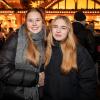 Der Würzburger Weihnachtsmarkt wurde am Freitag durch OB Christian Schuchardt und der Lichtermaid Katharina Wipplinger am Unteren Markt eröffnet. Der Weihnachtsmarkt lockt mit 125 Ständen und Buden zahlreiche Besucher in die Innenstadt.