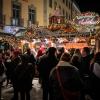 Der Würzburger Weihnachtsmarkt wurde am Freitag durch OB Christian Schuchardt und der Lichtermaid Katharina Wipplinger am Unteren Markt eröffnet. Der Weihnachtsmarkt lockt mit 125 Ständen und Buden zahlreiche Besucher in die Innenstadt.
