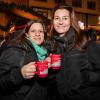 Der Würzburger Weihnachtsmarkt wurde am Freitag durch OB Christian Schuchardt und der Lichtermaid Katharina Wipplinger am Unteren Markt eröffnet. Der Weihnachtsmarkt lockt mit 125 Ständen und Buden zahlreiche Besucher in die Innenstadt.