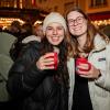 Der Würzburger Weihnachtsmarkt wurde am Freitag durch OB Christian Schuchardt und der Lichtermaid Katharina Wipplinger am Unteren Markt eröffnet. Der Weihnachtsmarkt lockt mit 125 Ständen und Buden zahlreiche Besucher in die Innenstadt.