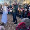 Mit besonderer Freude hieß Bürgermeister Michel Ziegler das Eltmanner Christkind Svenja Schömig willkommen, das mit seinem Prolog die "Wallburg-Weihnacht" eröffnete. Mit besonderer Freude hieß Bürgermeister Michel Ziegler das Eltmanner Christkind Svenja Schömig willkommen, das mit seinem Prolog die "Wallburg-Weihnacht" eröffnete.