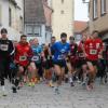 Mehr als 200 Frauen und Männer starteten in diesem Jahr im Hauptlauf auf die 7,5 Kilometer lange Strecke beim 42. Ochsenfurter Nikolauslaufs. Mehr als 200 Frauen und Männer starteten in diesem Jahr im Hauptlauf auf die 7,5 Kilometer lange Strecke beim 42. Ochsenfurter Nikolauslaufs.
