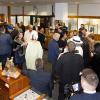 Rund 60 Menschen besuchen am Montag (09.12.24) die Christmas Diamond Night in dem Juwelierladen Edelmann und Belschner in der Schweinfurter Innenstadt. Unter die Gäste mischten sich unter anderem Julian F.M. Stoeckel (Entertainer), Micaela Schäfer (Erotikmodel), Arno Funke (früher Kaufhaus-Erpresser, heute Karikaturist) und Eva Jacob( Jacob Sisters).