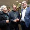 Rund 60 Menschen besuchen am Montag (09.12.24) die Christmas Diamond Night in dem Juwelierladen Edelmann und Belschner in der Schweinfurter Innenstadt. Unter die Gäste mischten sich unter anderem Julian F.M. Stoeckel (Entertainer), Micaela Schäfer (Erotikmodel), Arno Funke (früher Kaufhaus-Erpresser, heute Karikaturist) und Eva Jacob( Jacob Sisters).