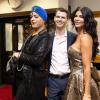 Rund 60 Menschen besuchen am Montag (09.12.24) die Christmas Diamond Night in dem Juwelierladen Edelmann und Belschner in der Schweinfurter Innenstadt. Unter die Gäste mischten sich unter anderem Julian F.M. Stoeckel (Entertainer), Micaela Schäfer (Erotikmodel), Arno Funke (früher Kaufhaus-Erpresser, heute Karikaturist) und Eva Jacob( Jacob Sisters).