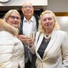 Rund 60 Menschen besuchen am Montag (09.12.24) die Christmas Diamond Night in dem Juwelierladen Edelmann und Belschner in der Schweinfurter Innenstadt. Unter die Gäste mischten sich unter anderem Julian F.M. Stoeckel (Entertainer), Micaela Schäfer (Erotikmodel), Arno Funke (früher Kaufhaus-Erpresser, heute Karikaturist) und Eva Jacob( Jacob Sisters).