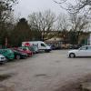 Auf dem Parkplatz an der B8 in der Repperndorfer Straße in Kitzingen, neben der Shell-Tankstelle, könnte ein Parkhaus entstehen.