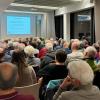 Fachärztinnen und Fachärzte der verschiedenen Abteilungen hielten Vorträge und beantworteten Fragen.