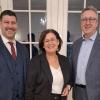 Auf dem Foto Uwe Ziegler, Margot Königsberger und Vorstandsvorsitzender Markus Merz.