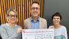 (v. li.) Ulrike Heldt, Stephan Kliegl, Präsident des Lions-Clubs Lohr-Marktheidenfeld, Cornelia Völker 