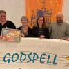 Der Rotary Club Schweinfurt-Peterstirn bedankt sich bei der Band „Godspell“ für 1500 Euro zugunsten des Förderprojektes in Tansania. Im Bild von links: Andreas Völker (Präsident des Rotary Club Schweinfurt-Peterstirn), Bianca Leitz-König (Rotary Club und Bandmitglied „Godspell“), Angelika Weigel, Jasmin König, Andreas Schmitt, Johannes Hofrichter (Bandmitglieder „Godspell“)