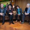 330 Menschen besuchen am Montag (30.12.24) die Jahresabschluss-Gala des KulturPackts im Evangelischen Gemeindehaus in Schweinfurt. Rund 70 Künstlerinnen und Künstler treten bei dem etwa dreistündigen Programm auf.