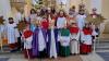 Die Willanzheimer Sternsinger wurden am Dreikönigstag von Pfarrer August Popp nach dem Gottesdienst ausgesandt.