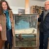 In Lohr befindet sich vermutlich das einzig erhaltene Exponat dieses Schulwandbildes von Schneewittchen. Eduard Stenger und Bettina Merz kümmern sich um das große Inventar. 