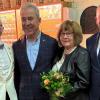Auf dem Foto (von links): Governor Claus-Jörg Engelbrecht, Wolfgang und Edith Beck, Lions Präsident Andreas Möhres.