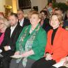 Die Vertreterinnen und Vertreter unterschiedlicher Parteien und Funktionen bildeten die farbenfrohe erste Reihe beim Kitzinger Neujahrsempfang. Die Vertreterinnen und Vertreter unterschiedlicher Parteien und Funktionen bildeten die farbenfrohe erste Reihe beim Kitzinger Neujahrsempfang.
