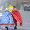 Sternsinger unterwegs. Sternsinger unterwegs.