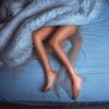 Ständige Unruhe, Zucken und ein brennendes Gefühl in den Beinen: Das Restless-Legs-Syndrom (RLS) ist eine der verbreitetsten neurologischen Erkrankungen.