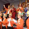 Ein buntes Programm aus Bütt, Tänzen und musikalischen Einlagen bot die erste Prunksitzung der Hundsbacher Karnevalsgesellschaft HuKaGe.