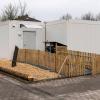 Während des Umbaus des Kindergartens "St. Martin" ist die Kleinkindgruppe in Containern an der Turnhalle untergebracht.