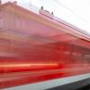 Im Bahnhof Kitzingen müssen Züge derzeit mit gedrosselter Geschwindigkeit fahren. Deshalb kommt es auf der Strecke zu Behinderungen.