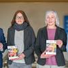 Der Senioren- und Pflegelotse unterstützt und berät zu Pflegeleistungen: Landrat Christoph Schauder stellte gemeinsam mit Sozialdezernentin Elisabeth Krug (von rechts), Karin Löffler, Leiterin des Pflegestützpunktes Main-Tauber-Kreis, und Susanne Hartmann, Mitarbeiterin des Pflegestützpunktes, die neue Broschüre vor.