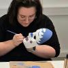 Viel Spaß hatte Teilnehmerin Marie Selhof beim Masken-Projekt im Caritas-Don Bosco-Bildungszentrum.