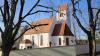 Die katholische Filialkirche St. Michael in Waalhaupten ist als Baudenkmal kartiert. Teile der Kirche sollen aus dem 15. Jahrhundert stammen. Der Dachstuhl und die Fassaden sollen nun saniert werden. 