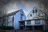 Dieses Studentenwohnheim in Gerbrunn (Lkr. Würzburg) steht im Verdacht, die Mietobergrenze nicht eingehalten zu haben. Das zuständige Bauministerium prüft den Fall seit Monaten - bislang ohne Ergebnis.