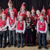Glückliche Gesichter gab es nach dem gelungenen Familienfasching des Kindergartens Zur Hl. Familie in Heidingsfeld (von links): Tanja Landolt, der Kinder- und Jugendelferrat, das Kindergiemaulpaar Luis II. und Salina I. sowie Christine Schweser.