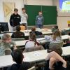 Die "Medi-Turtles" zu Besuch in der 5b (von links): David Senger, Eric Stang und Lukas Semmel. Die "Medi-Turtles" zu Besuch in der 5b (von links): David Senger, Eric Stang und Lukas Semmel.