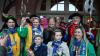 Nach dem dritten Ansturm war es geschafft in der Mitte: Prinzessin Stefanie I mit dem Rathausschlüssel daneben Bürgermeisterin Anette Schmidt, vorne das Kinderprinzenpaar Henri I. und Lea I.