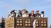 Bei strahlendem Sonnenschein feierten Tausende Faschingsfreude in Himmelstadt den Rosenmontagszug mit 50 bunten und oft originellen Gruppen.