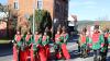 Beste Stimmung und strahlender Sonnenschein beim kleinen aber feinen Faschingszug am Rosenmontag durch Burgsinn