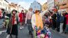 Tausende Menschen besuchen am Dienstag 04.03.25 den Kitzinger Landkreisumzug durch die Innenstadt von Kitzingen.