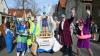 Diese Gruppe aus "Bad Wonfurt" begeisterte mit ihrem Handwagen mit echter Dusche.