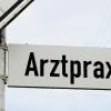 Immer mehr Arztpraxen vor allem im ländlichen Raum sind von Schließung bedroht. Daher wirbt der Landtagsabgeordnete Wolfgang Reinhart verstärkt für eine Bewerbung von Studieninteressenten speziell als Landärztin oder Landarzt im Rahmen eines Quotenprogramms des Landes Baden-Württemberg.