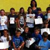 Urkunden: Die erfolgreichsten Kinder bei den Bundesjugendspielen in der Grundschule in Schwürbitz.