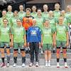 Mit einem starken Team starten die Frauen des TV Weidhausen in die neue Landesligasaison: (vorne v. li.) Sarah Göhl, Yvonne Lang, Kira Knauer, Marion Held, Lisa Steinberger, Trainer Uwe Piesker, (Mitte v. li.) Co-Trainer Uwe Fromme, Anni Bauer, Carolin Fichtel, Steffi Friebe, Vanessa Staudt, Dana Riedel, Anna-Lena Fugmann, (hinten v. li.) Lena Bauer, Sina Scherer, Melanie Preiser, Ann-Kathrin Jacob, Aylin Faber, Sophie Faber. Es fehlen Nora Hummrich und Nadine Okur.
