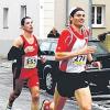 Gut in Szene gesetzt: Als Gesamtachter wurde Uwe Bäuerlein (re.) vom TSV Staffelstein beim Kaiserdomlauf Zweiter der M30.