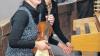 Besinnliche Musik: Dass es mit ausgewählten getragenen Klängen gelang, den Charakter des Nachdenklichkeit einfordernden Karfreitags zu unterstreichen, war Verdienst von Organistin Birgit Uttenreuther und Ruth Ellner an Violine und Viola. Wenn ein Auftritt so gelungen ist, dann darf man ruhig auch am Karfreitag befreit lächeln.