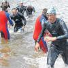 Die kompletten 1500 Meter: Der warme Winter und der späte Termin im Kalender werden aller Voraussicht dafür sorgen, dass sich die Sportler beim 14. Baur-Triathlon wieder nach der kompletten Distanz von 1500 Metern aus dem Main begeben werden.