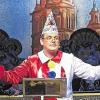 Der Bajazz mit der Laterne: Dr. René Pschierer vom Mainzer Carnevalsverein erhält am Samstag, 10. Januar, bei der Prunksitzung in der Burgkunstadter Stadthalle den „Goldenen Schuh“ des Mainleuser Carnevals Clubs.