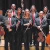 Das Ensemble: Die Musiker der Nürnberger Symphoniker, die den Konzertabend gestalten, sind Primarius Christoph Musial (Violine), Enriko Milivojevic und Johannes Eva (Viola), Konstanze Friedrich (Violoncello), Eugeniu Ceban (Kontrabass), Haruko Nakajima (Flöte), Stephanie Treichel (Oboe), Thomas Holzmann (Klarinette), Péter Fekete (Horn) und Filip Vlasak (Fagott).