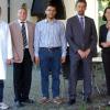 Willkommen in Kutzenberg: (v. li.) Ärztlicher Direktor Dr. med. Christoph Sommer und Personalratsvorsitzender Franz-Josef Betz heißen Dr. Saleh Al Hamoud und Dr. Dietmar W. Geiger willkommen, daneben Katja Bittner (re.).