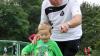 Umgang mit dem Ball als Credo: Seit 30 Jahren trainiert Willi Sager die Nachwuchstalente des FC Lichtenfels. Hier übt er mit Tim (4)