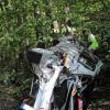 Glück im Unglück: Das Auto war Schrott, Ralf Hillmann aus Ebensfeld und sein Beifahrer Hans-Peter Wollner allerdings wohlauf.